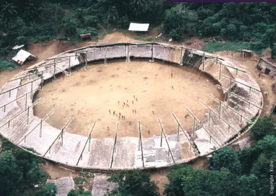 Dignités originaires et disputes démocratiques